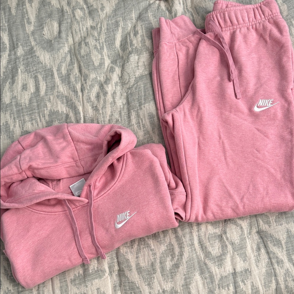 Nike Pink Jogger Set